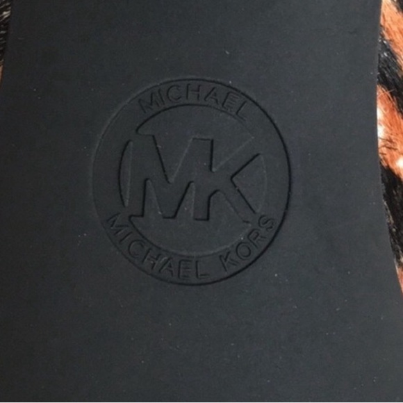 Michael Kors Pump Dark Camel Size 9 NWT - Picture 13 of 16